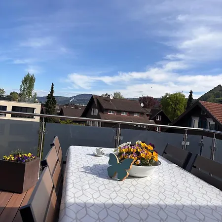 Ruhige Stadtwohnung, 70 M2 Apartmán *